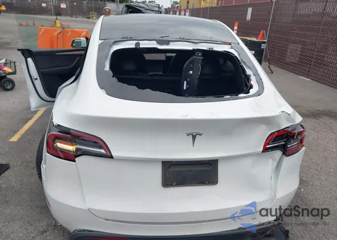 2023 Tesla Model Y Rwd z USA, uszkodzony, nr VIN 7SAYGDED4PF956016